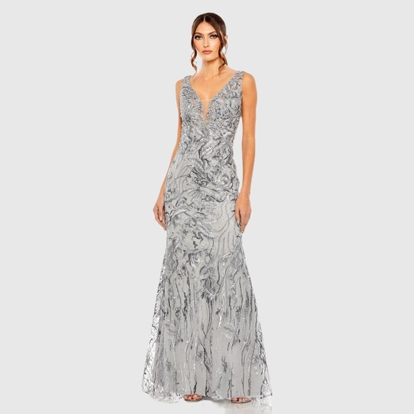 Mac Duggal 20484 NWT Sleeveless High Neck Embroidered Gown